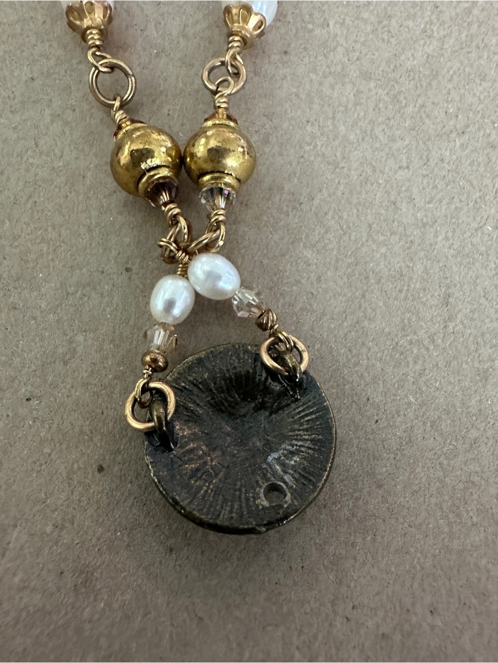 Vintage-Inspired Gold and Pearl Pendant Necklace with Blue Accent - Picture 3 of 7